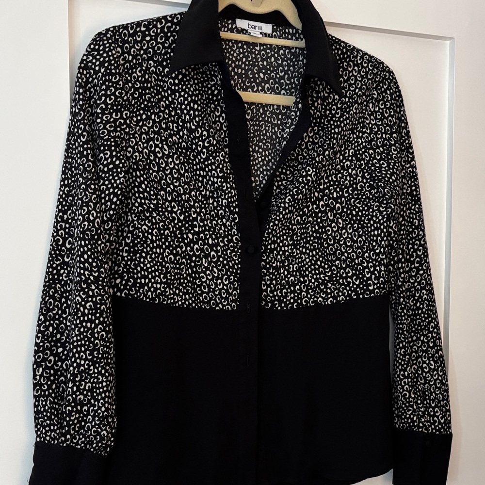 Bar III Monochrome Patterned Top